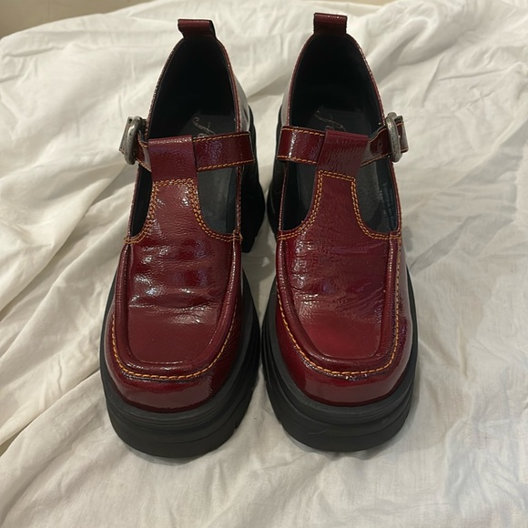 Mayla Platform Heel - Picture 2 of 8